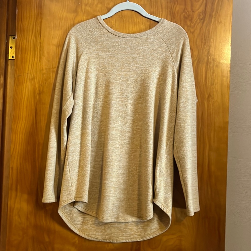 American Eagle heathered yellow long sleeve sz medium